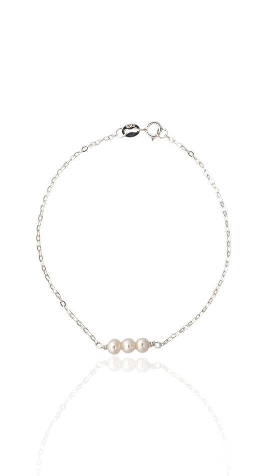 Peas Dainty Bracelet