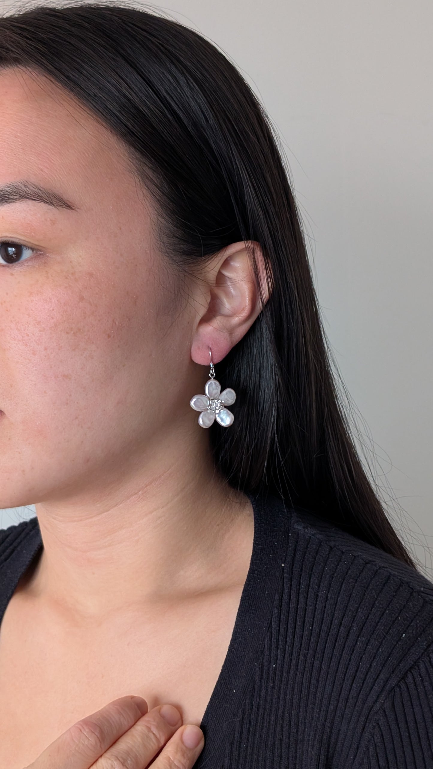 Daisy Dangle Earrings