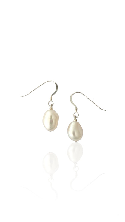 Classic Pearl Drop Earrings