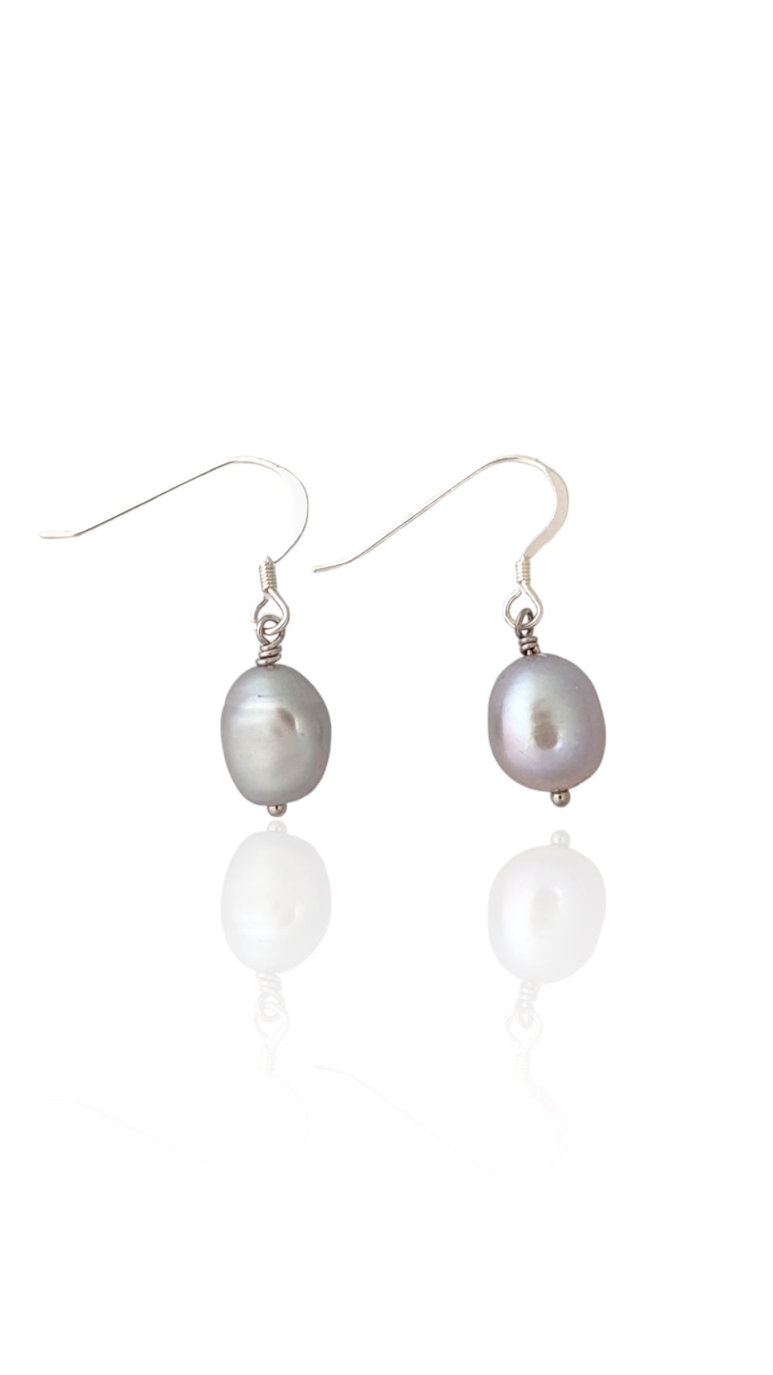 Classic Pearl Drop Earrings