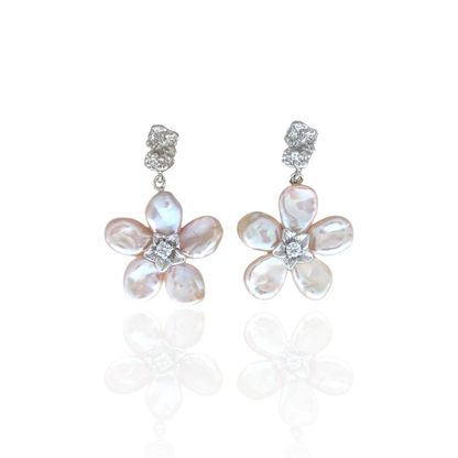 Daisy Dangle Earrings